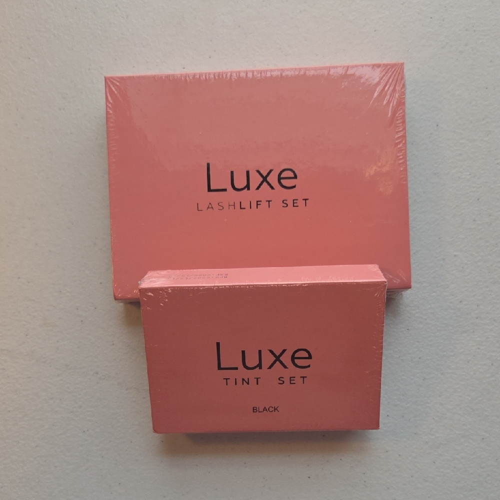 Luxe Lashlift and Tint Set in Soft Pink